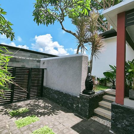 Maya Kori Villa Jimbaran  Exterior photo